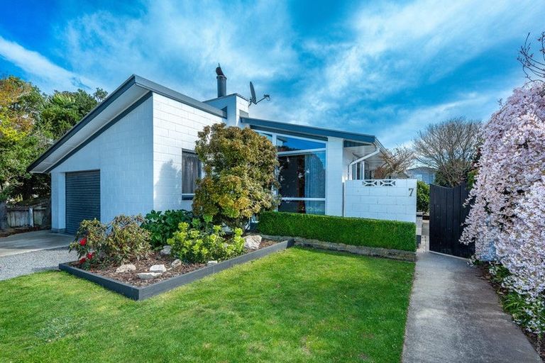 Photo of property in 7 Penwood Street, Russley, Christchurch, 8042