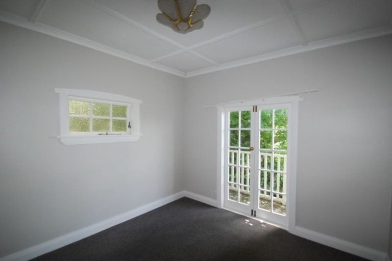 Photo of property in 28 Barnard Street, Wadestown, Wellington, 6012