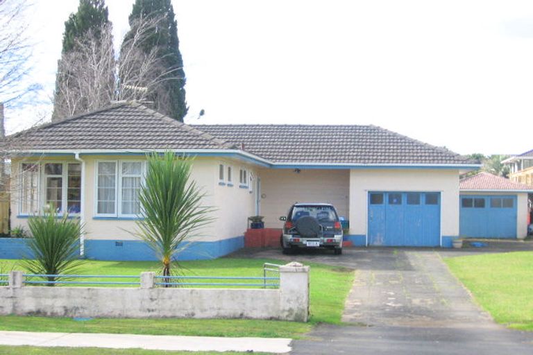 Photo of property in 17 View Road, Papakura, 2110