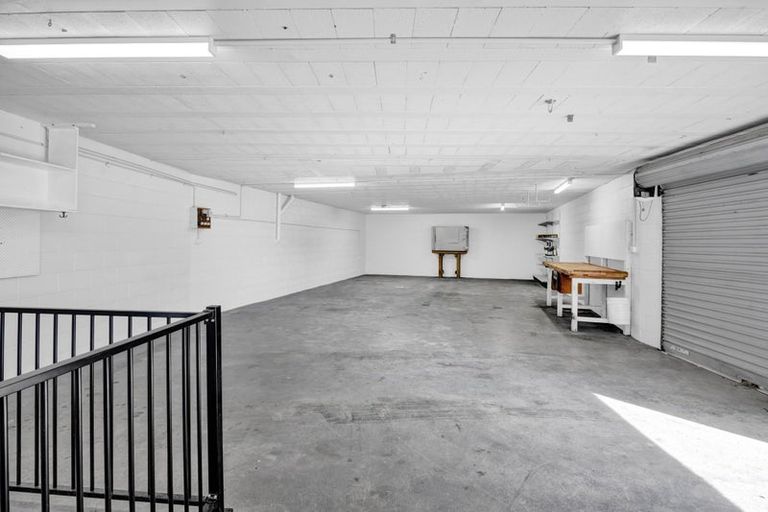 Photo of property in 20 Truby King Street, Merrilands, New Plymouth, 4312