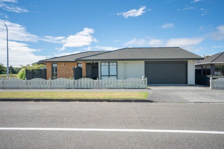 Photo of property in 1 Richmond Avenue, Takaro, Palmerston North, 4410