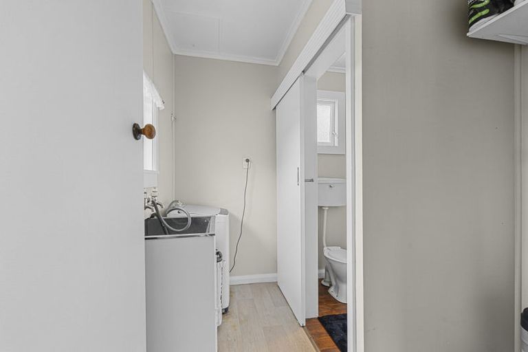 Photo of property in 417 Carrington Street, Upper Vogeltown, New Plymouth, 4310