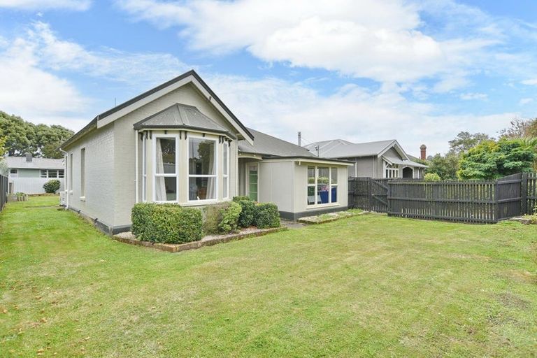 Photo of property in 9 Ayers Street, Rangiora, 7400