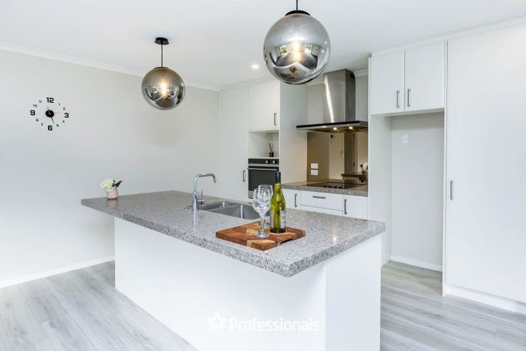 Photo of property in 12 Buddle Road, Wallaceville, Upper Hutt, 5018