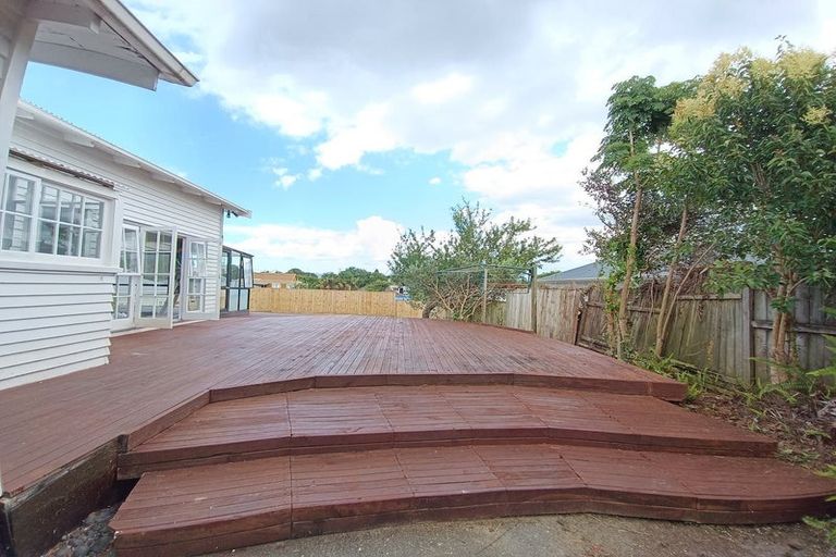 Photo of property in 7c Victor Street, Avondale, Auckland, 1026