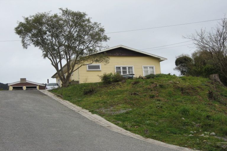 Photo of property in 9 Walker Street, Runanga, 7803
