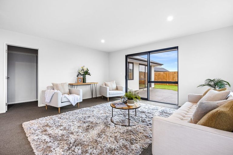 Photo of property in 17 Ned Place, Halswell, Christchurch, 8025