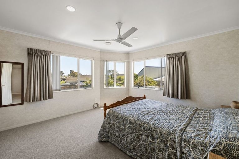 Photo of property in 1 Tui Street, Mount Maunganui, 3116