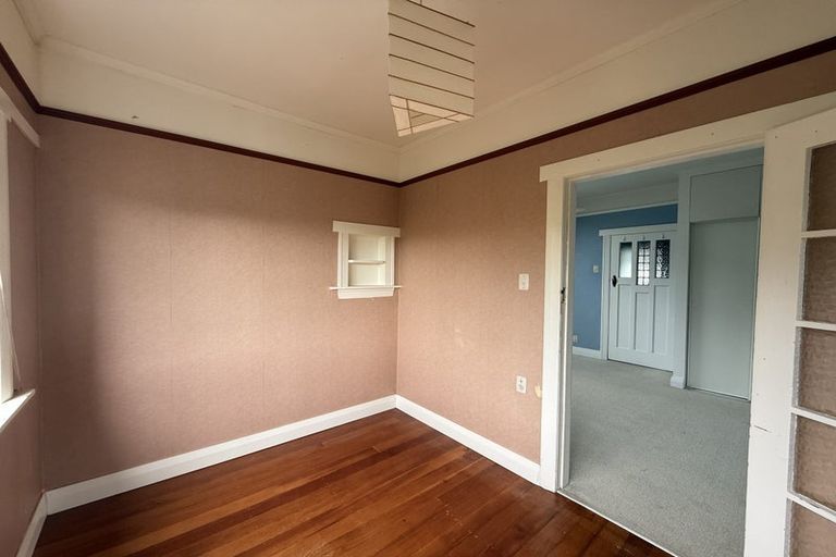 Photo of property in 30 Austin Street, Mount Victoria, Wellington, 6011