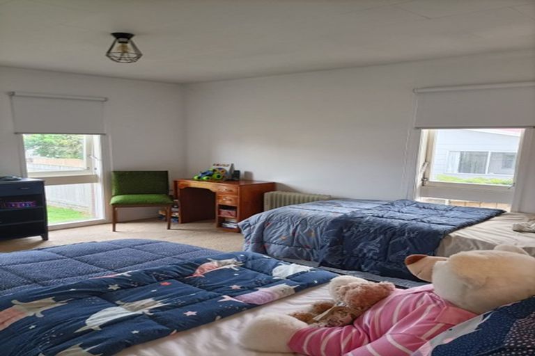 Photo of property in 7 Oleander Place, Bell Block, New Plymouth, 4312