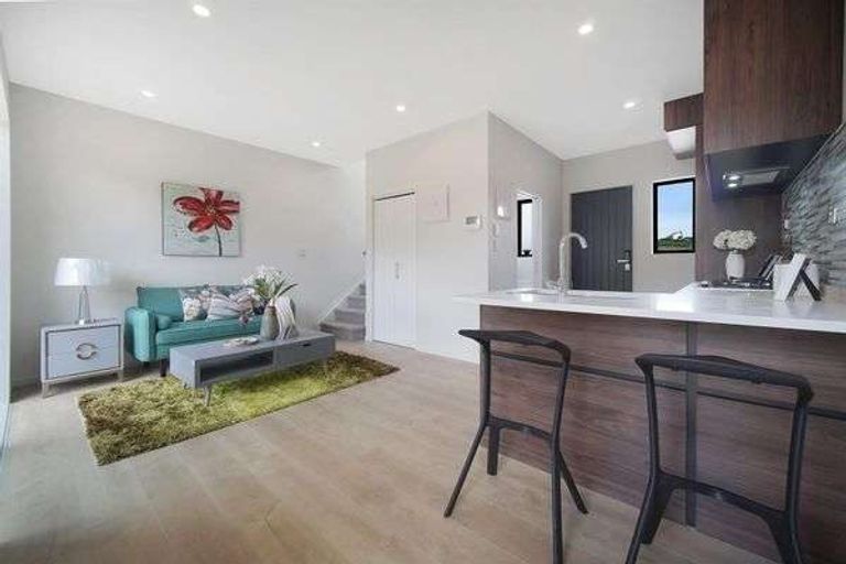 Photo of property in 38 Picturesque Drive, Flat Bush, Auckland, 2019
