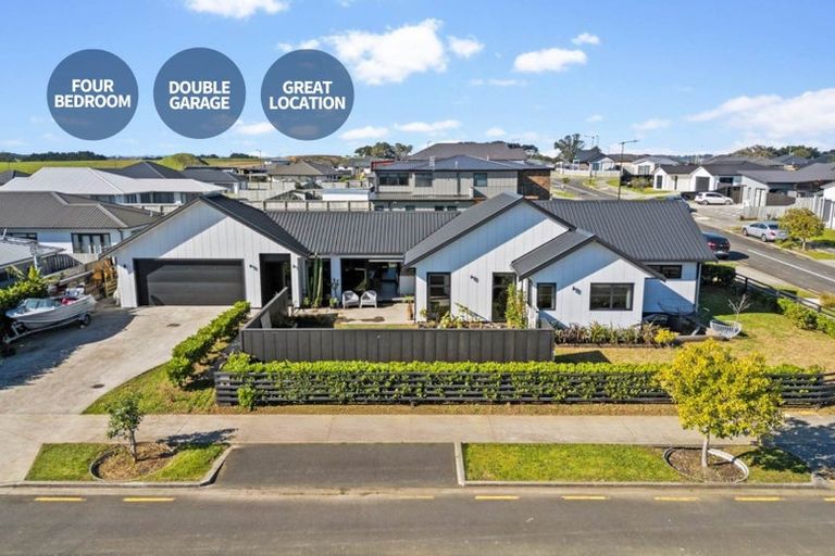 Photo of property in 13 Wheriko Avenue, Glenbrook, Waiuku, 2681