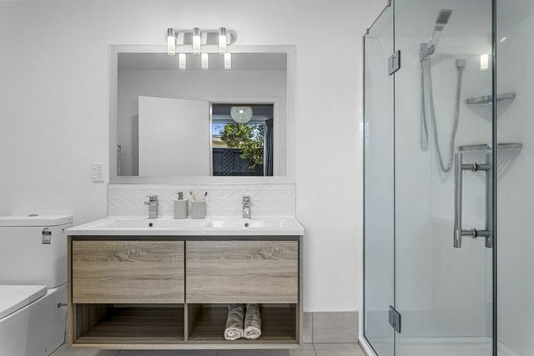 Photo of property in 5 Badger Street, Parklands, Christchurch, 8083