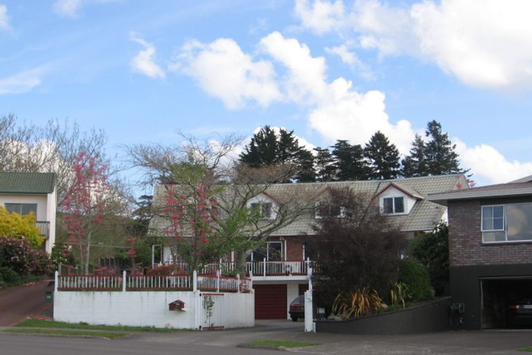 Photo of property in 25 Mark Place, Lynmore, Rotorua, 3010