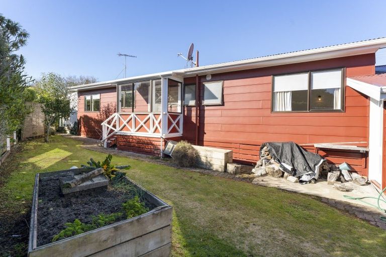 Photo of property in 63 Convent Road, Otaki, 5512