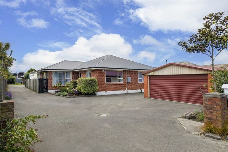 Photo of property in 6 Bentley Street, Russley, Christchurch, 8042