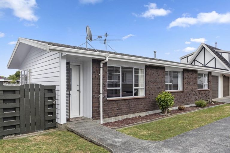 Photo of property in 26b Bauchop Road, Waterloo, Lower Hutt, 5011