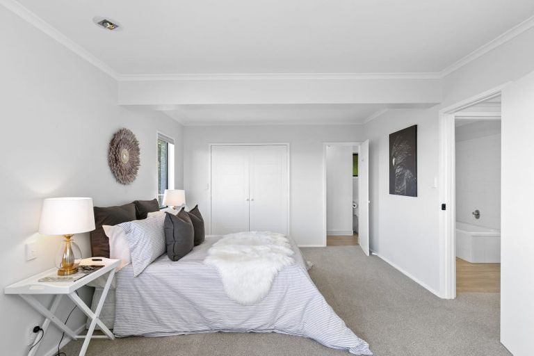 Photo of property in 36 Orangi Kaupapa Road, Northland, Wellington, 6012