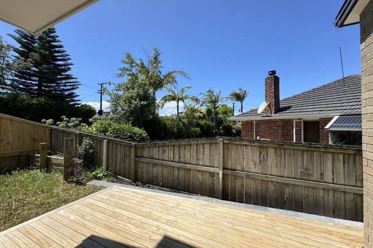 Photo of property in 22c Toru Street, Te Atatu Peninsula, Auckland, 0610