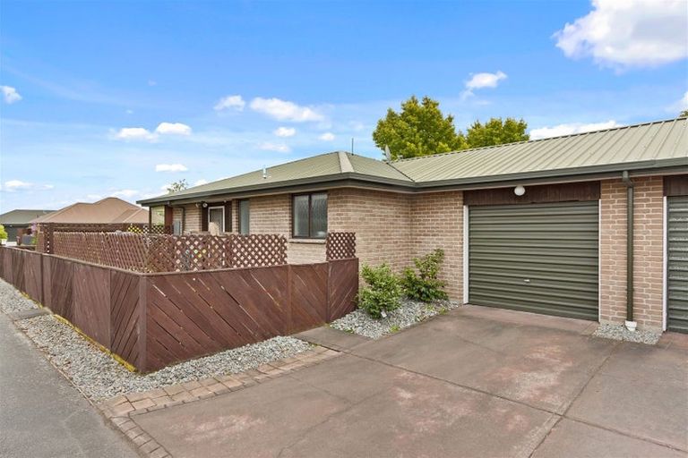 Photo of property in 1/11 Lochmore Street, Bishopdale, Christchurch, 8051