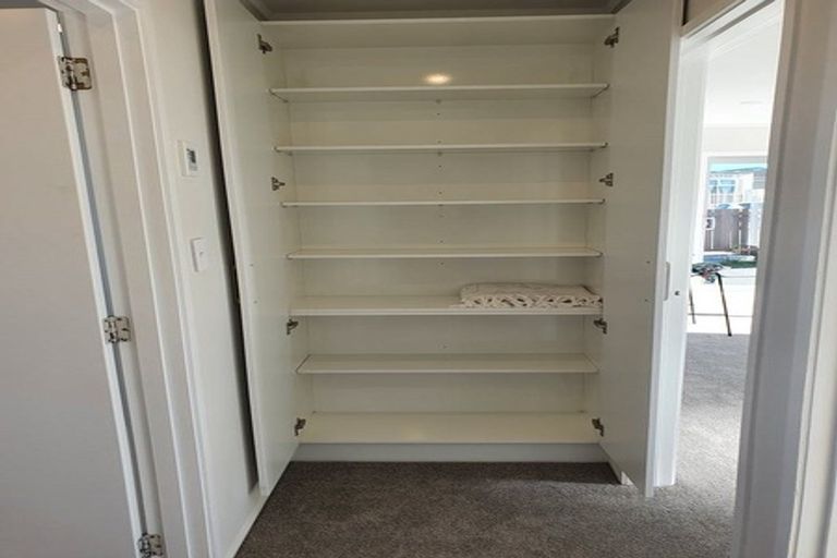 Photo of property in 1/166 Pigeon Mountain Road, Half Moon Bay, Auckland, 2012