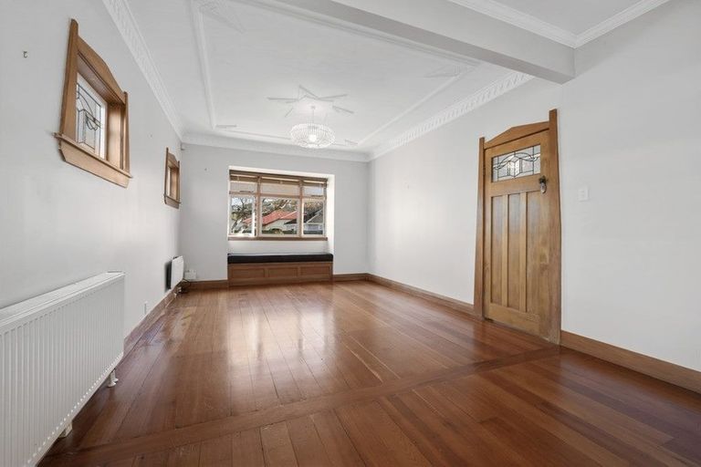 Photo of property in 24 Fitzherbert Street, Alicetown, Lower Hutt, 5010