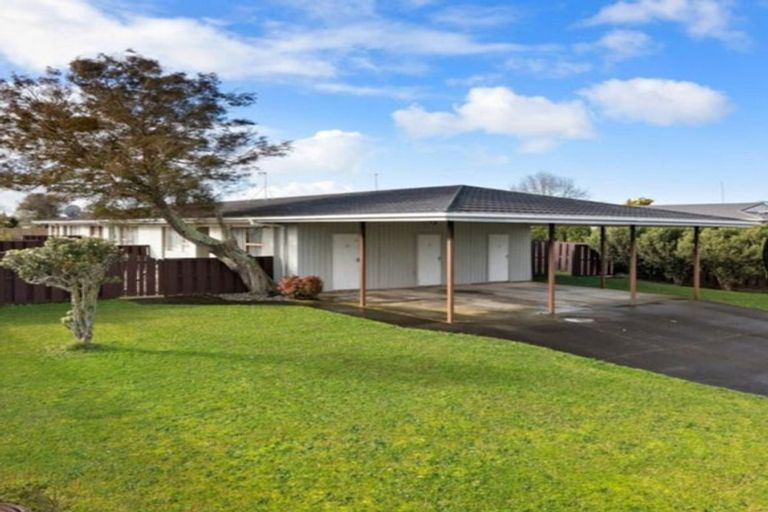 Photo of property in 2/15 Latham Avenue, Pakuranga, Auckland, 2010