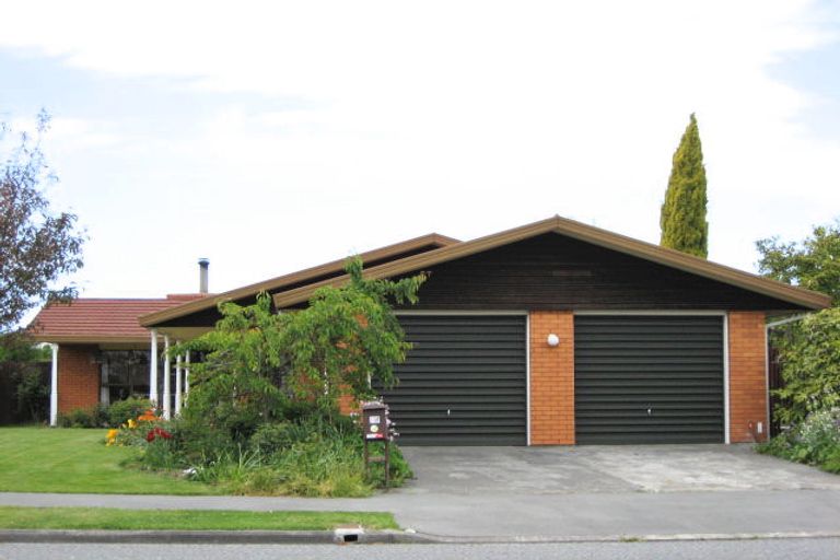 Photo of property in 14 Kinley Street, Rangiora, 7400
