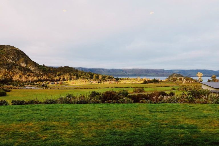 Photo of property in 17 Lookout Drive, Mount Creighton, Queenstown, 9371