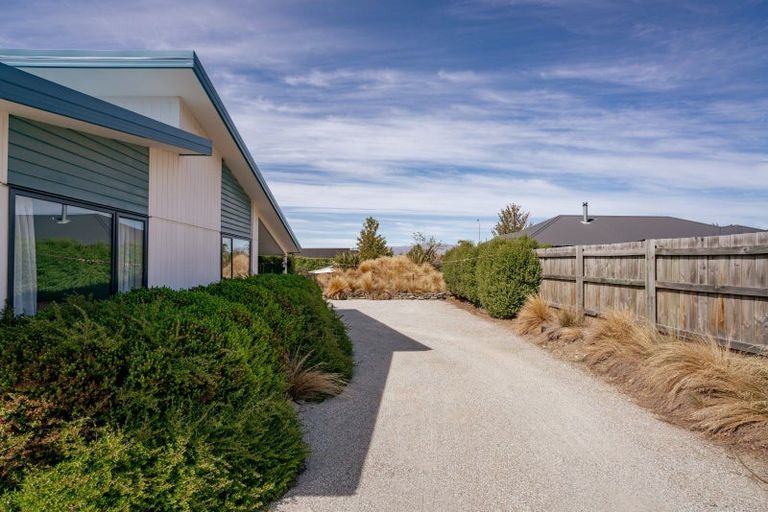 Photo of property in 20 Timsfield Drive, Lake Hawea, Wanaka, 9382