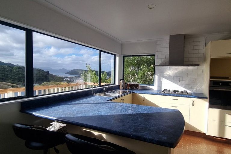 Photo of property in 12 Webster Place, Picton, 7220