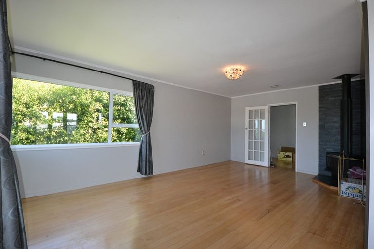 Photo of property in 16 Nutsey Avenue, Northcote, Auckland, 0627