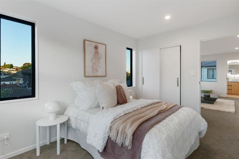 Photo of property in 35b Corunna Road, Milford, Auckland, 0620