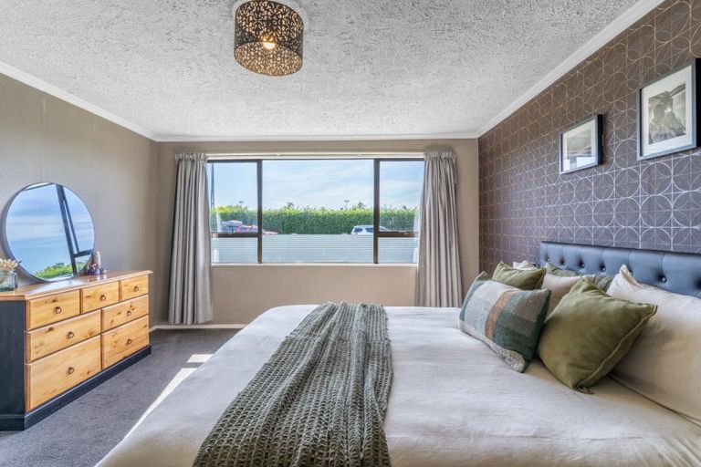 Photo of property in 32 Mackenzie Street, Winton, 9720