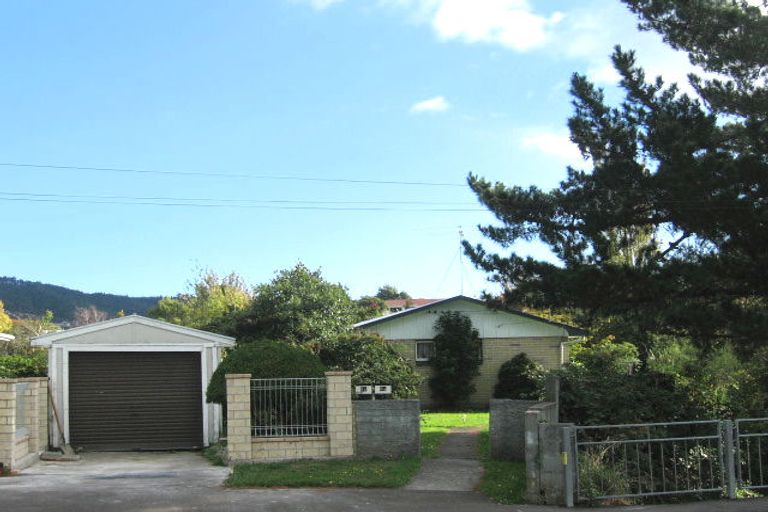 Photo of property in 5a Coates Grove, Silverstream, Upper Hutt, 5019