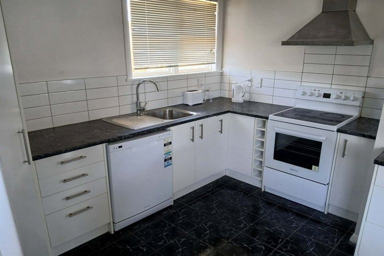 Photo of property in 15 Fisher Street, Johnsonville, Wellington, 6037