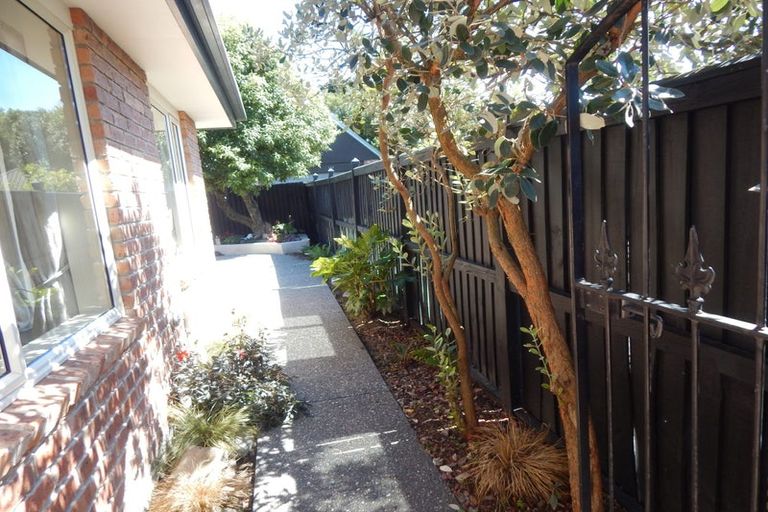 Photo of property in 4/135 Brookside Terrace, Bryndwr, Christchurch, 8053