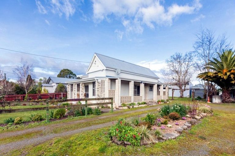 Photo of property in 2373 Takapau Road, Waipukurau, 4200