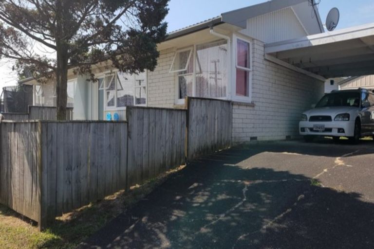 Photo of property in 2 Swan Crescent, Pakuranga, Auckland, 2010