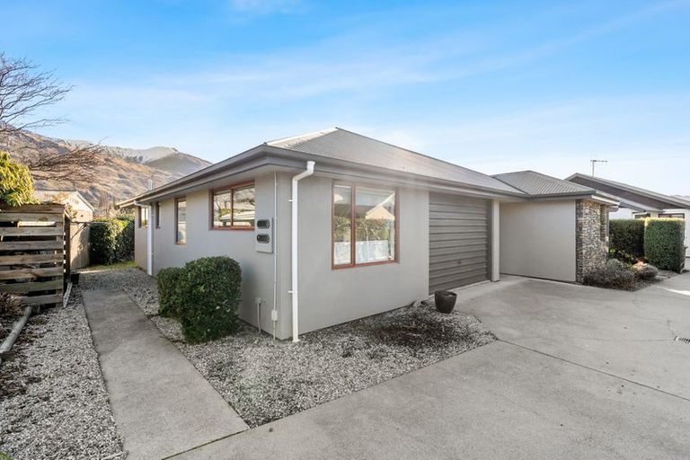 Photo of property in 11b Little Oak Common, Wanaka, 9305