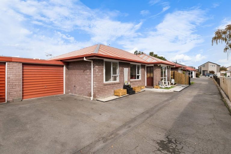 Photo of property in 3/42 Division Street, Riccarton, Christchurch, 8041