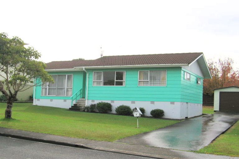 Photo of property in 6 Thorburn Avenue, Red Beach, 0932