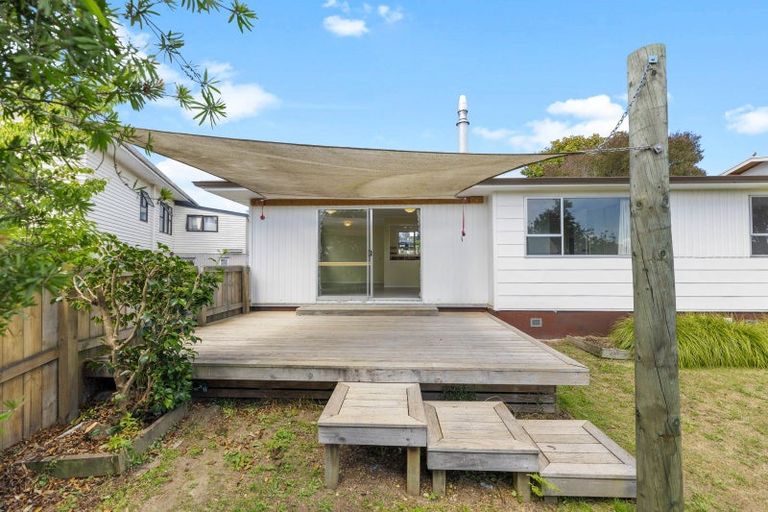 Photo of property in 24 Richmond Avenue, Richmond Heights, Taupo, 3330