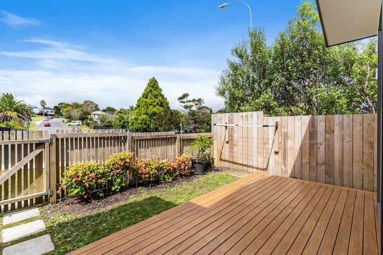 Photo of property in 148a Moire Road, West Harbour, Auckland, 0618