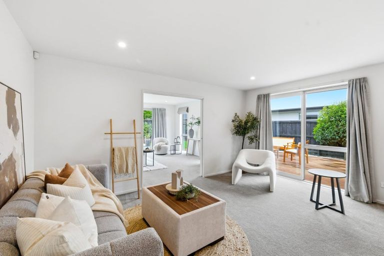 Photo of property in 33 Lemonwood Drive, Rolleston, 7615