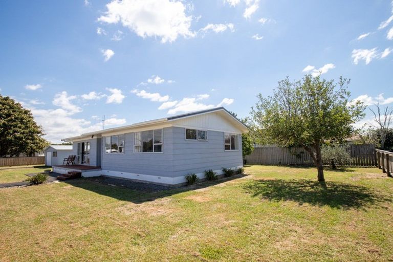 Photo of property in 1 Mcclean Place, Ngatea, 3503