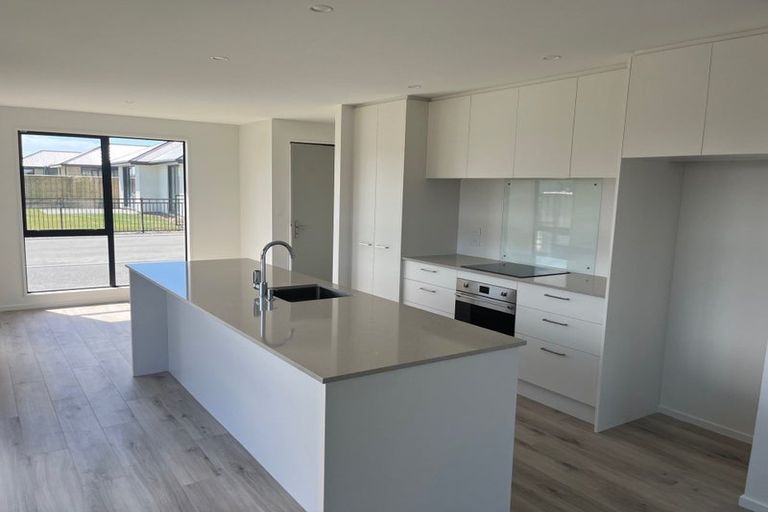 Photo of property in 28 Edlin Lane, Pegasus, 7612