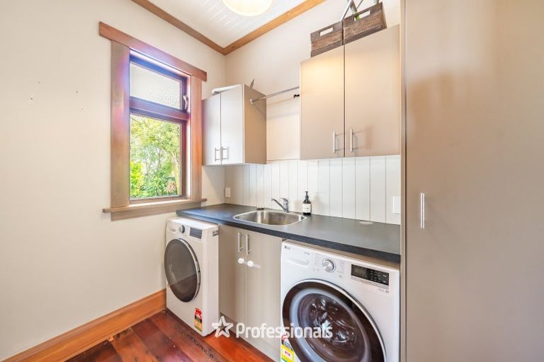 Photo of property in 143 Whites Line East, Waiwhetu, Lower Hutt, 5010