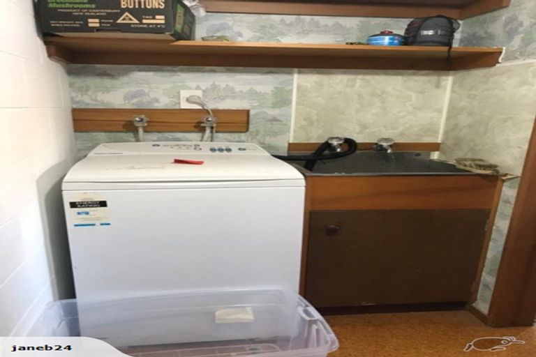 Photo of property in 2/35 Wiggins Street, Sumner, Christchurch, 8081