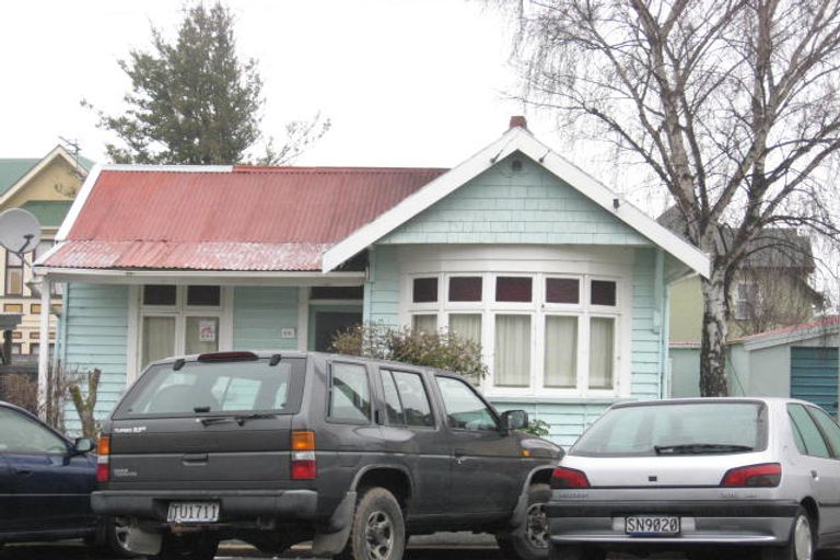 Photo of property in 39 Howe Street, North Dunedin, Dunedin, 9016